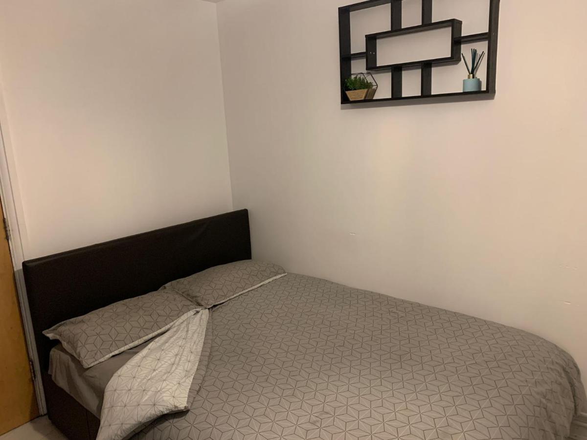 Room Near City Londyn Zewnętrze zdjęcie