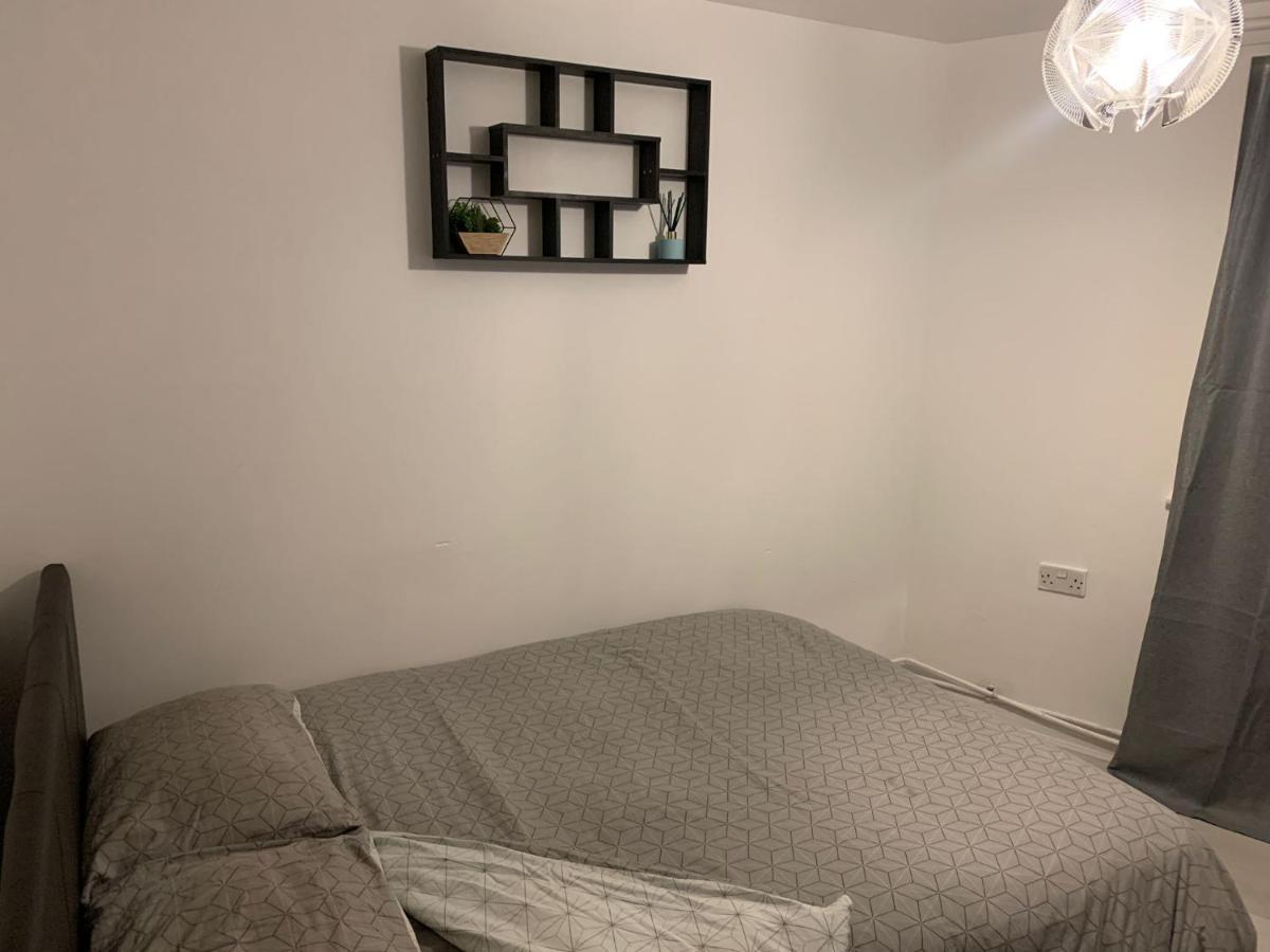 Room Near City Londyn Zewnętrze zdjęcie